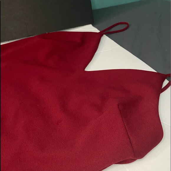 FITTED MAROON DRESS - Picture 2 of 4